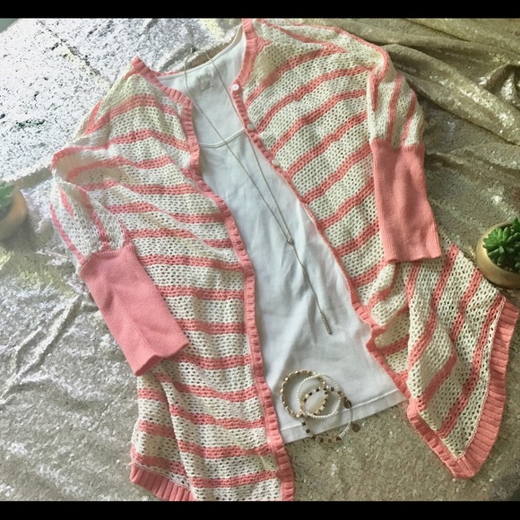 Crocheted stripped sweater - Picture 2 of 2